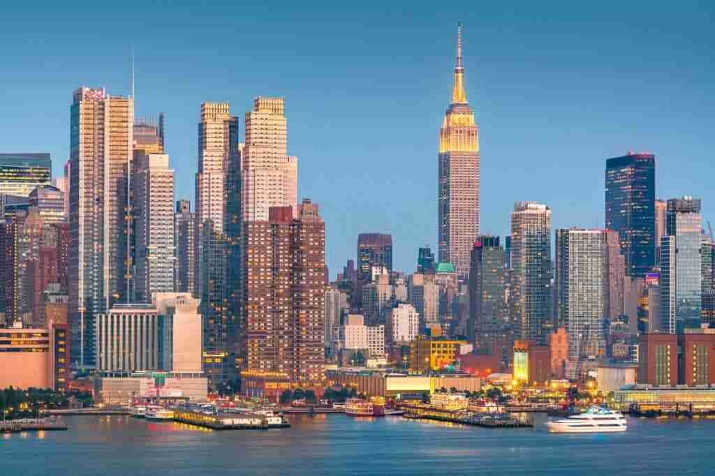 New York, New York, USA Midtown Manhattan - Where is River Edge NJ