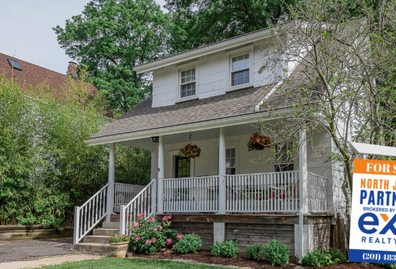 44 Washington Avenue River Edge, NJ 07661 presented for sale by North Jersey Partners brokered by eXp Realty | www.thisisriveredge.com
