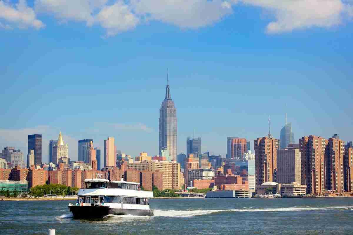 FerrytoManhattan scaled | ThisIsRiverEdge.com